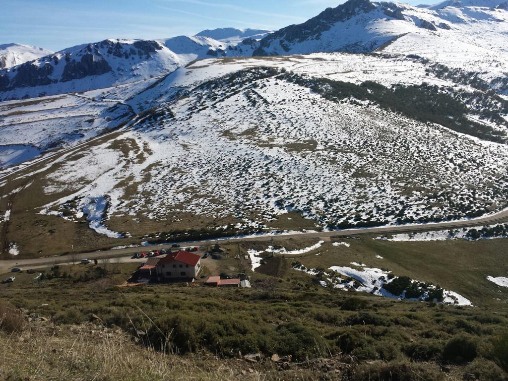 Hostal La Collada De Aralla Aralla de Luna Zewnętrze zdjęcie