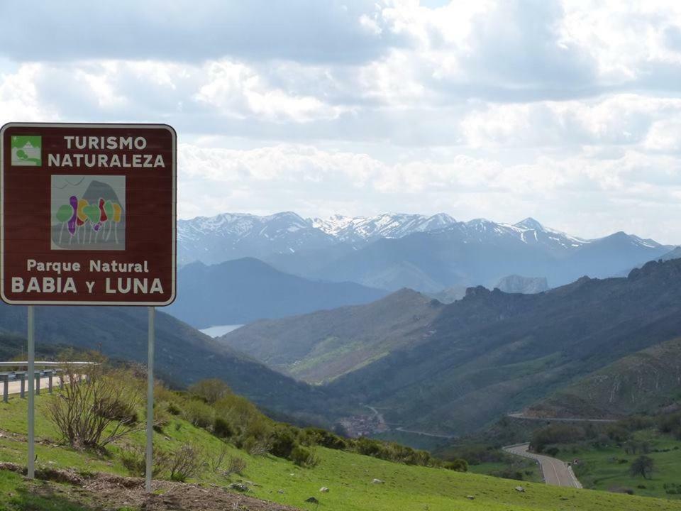 Hostal La Collada De Aralla Aralla de Luna Zewnętrze zdjęcie